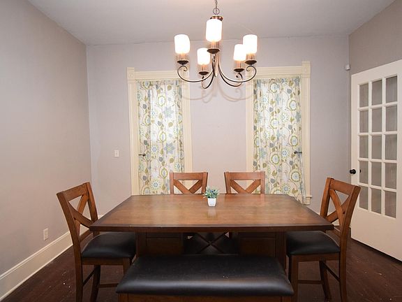 2nd image of 1133 Villa Ave