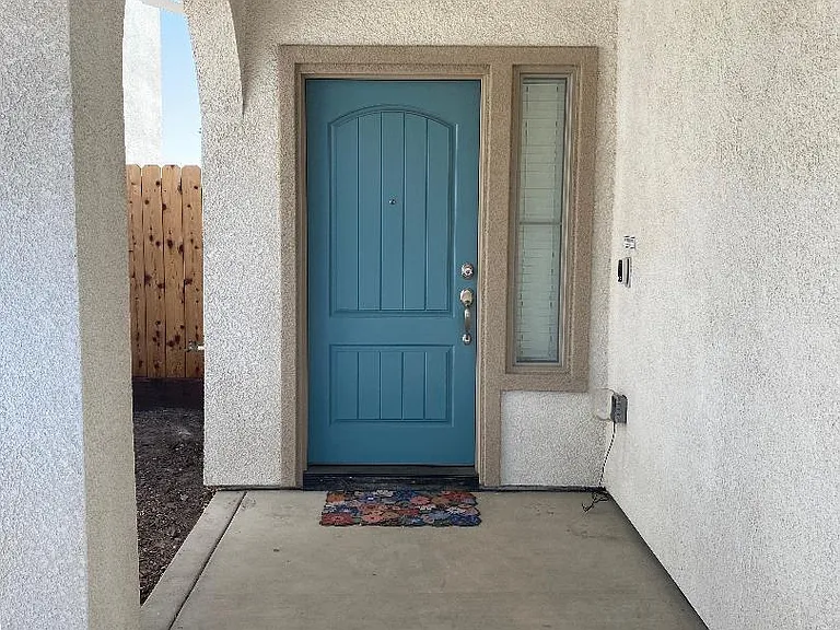 3636 Landmark Cir — Photo 2