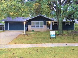 835 Carol Ave, Elgin, IL 60123