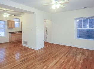 3527 N Broadway St #3, Chicago, IL 60657