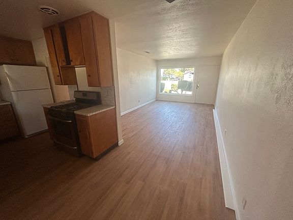 2nd image of 1116 N 11th Ave