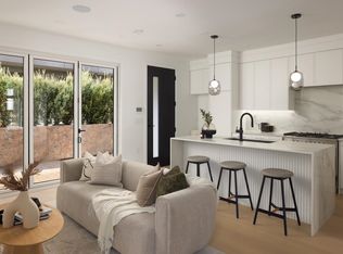421 W 23rd Ave #1, Vancouver, BC