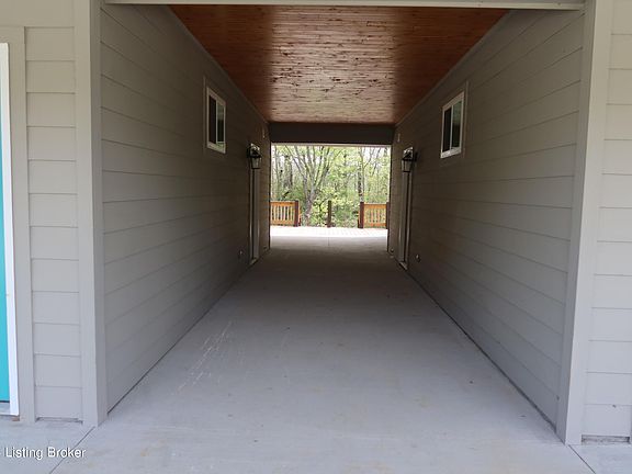 4th image of 284 Falls Of Rough Church Ln
