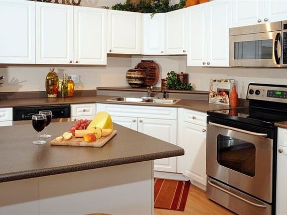 4th image of 6569 158th St W APT 107D
