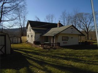 27 N Hornell St, Canisteo, NY 14823