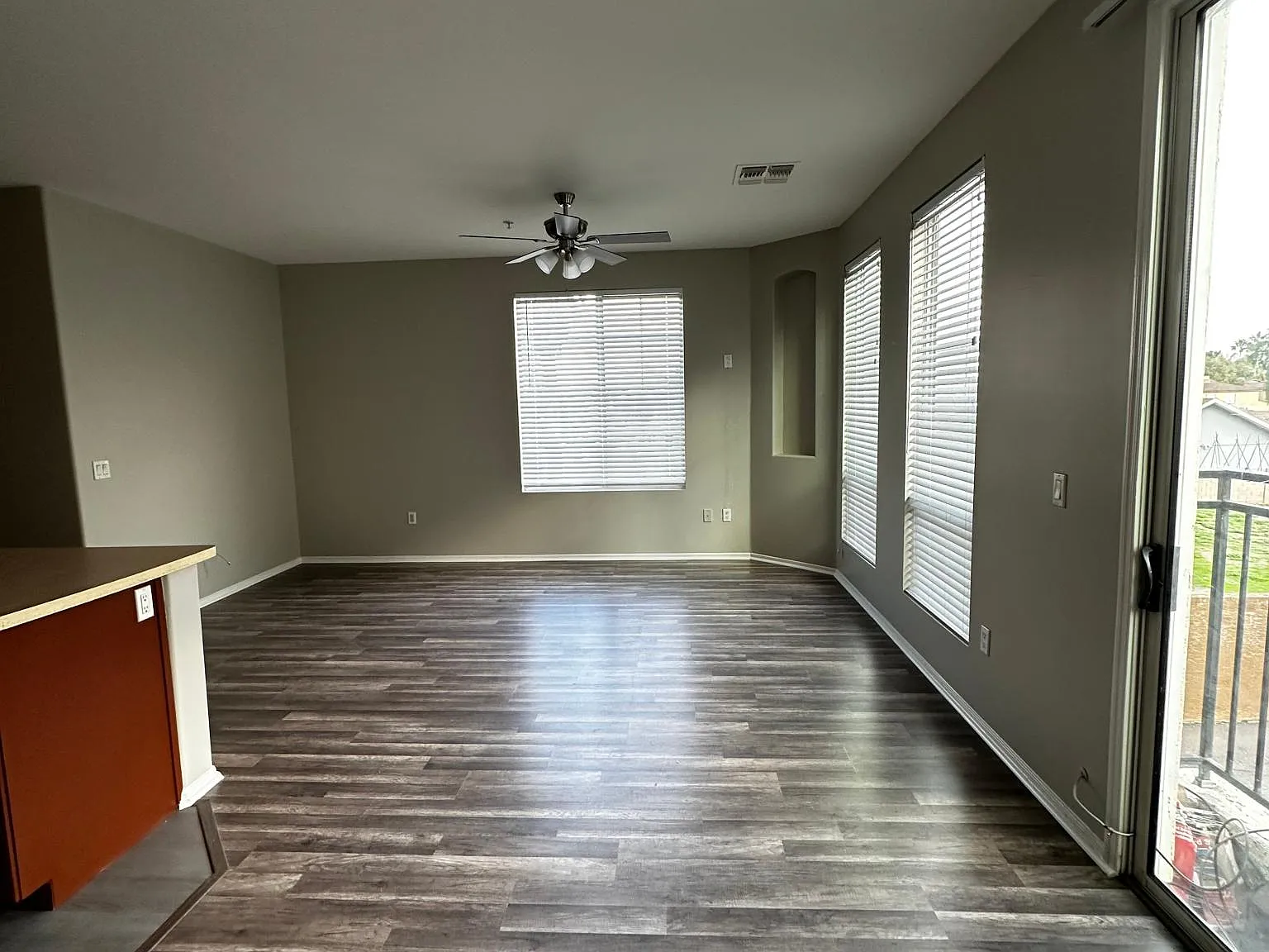 2 bed, 1326 sqft, $1,475 — Photo 2