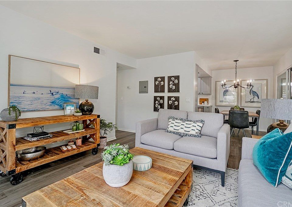 1st image of 901 Cabrillo Dr #32A
