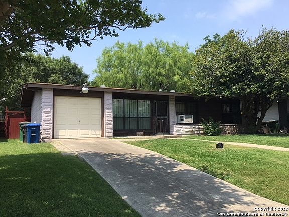 2nd image of 455 Gilbert Ln