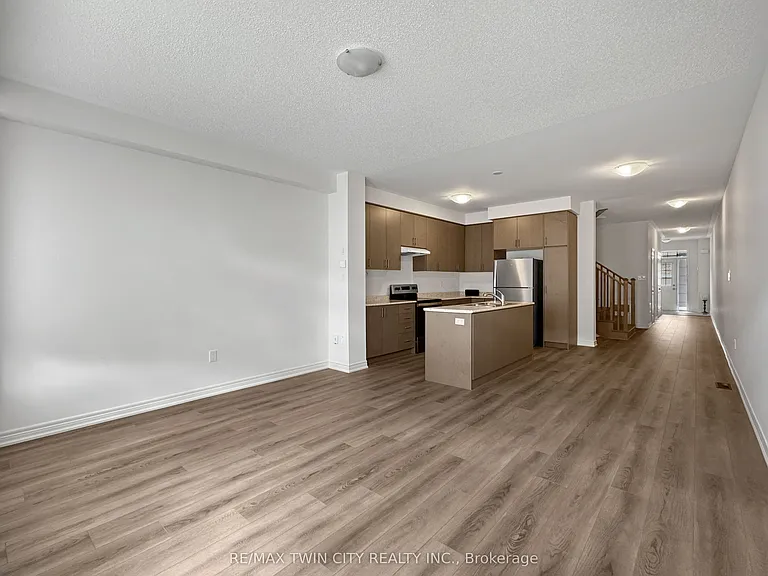 82 Gledhill Cres — Photo 9
