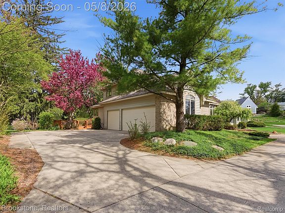 5th image of 6512 White Lake Rd