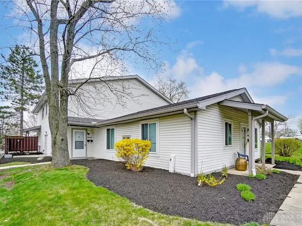 998 E Crescentville Rd, Cincinnati, OH 45246