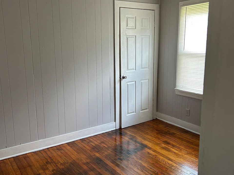 1st image of 4406 S 1st St