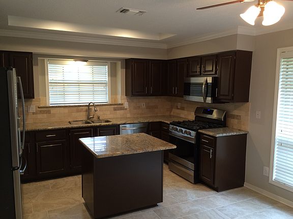 Light, bright, new kitchen