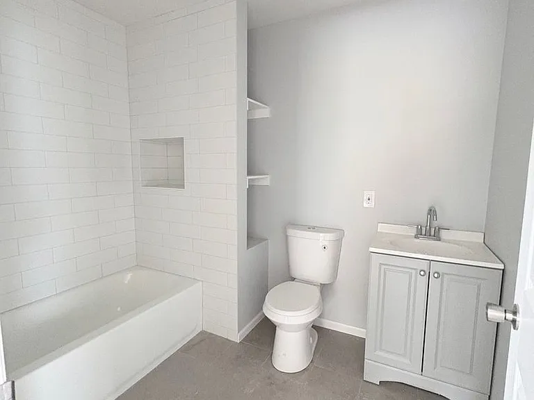 409 Healy Ave — Photo 14