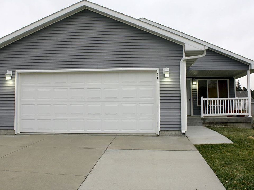 1st image of 901 Brookdale Dr