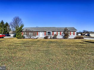 5780 York Rd, New Oxford, PA 17350