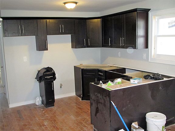 5th image of 170-52 118th Ave