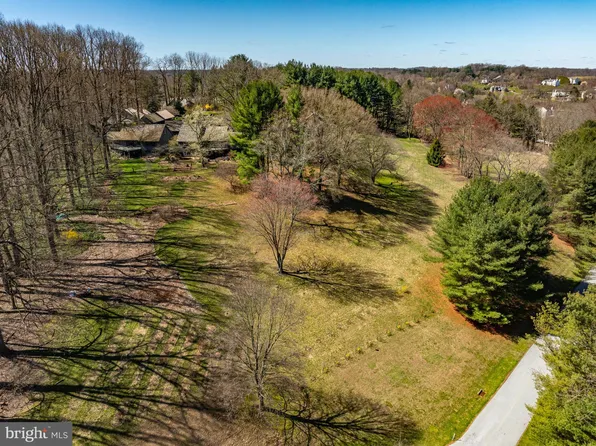 23 Southridge Dr, Kennett Square, PA 19348