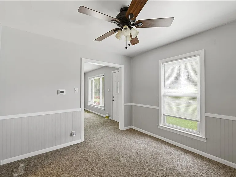 3436 N Lasalle St — Photo 6
