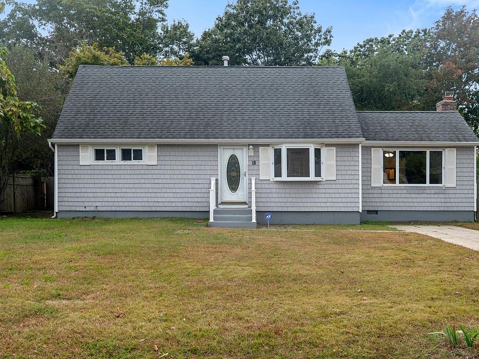 1st image of 18 Dianne Ave
