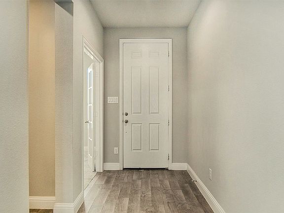 4th image of 6132 Cobbetts Pond Ln