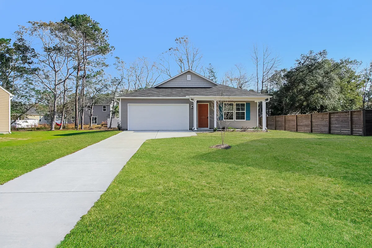 Building Photo - 2183 Bayside Dr SW