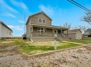 6393 Chicago Rd, Yorkville, IL 60560