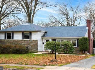 34 Fairhill Rd, Morton, PA 19070