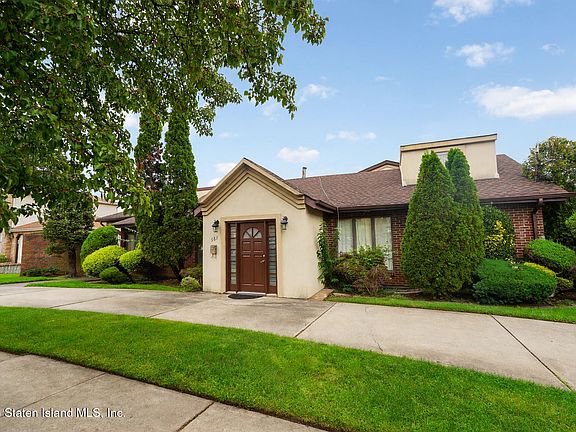 3rd image of 589 Arden Ave