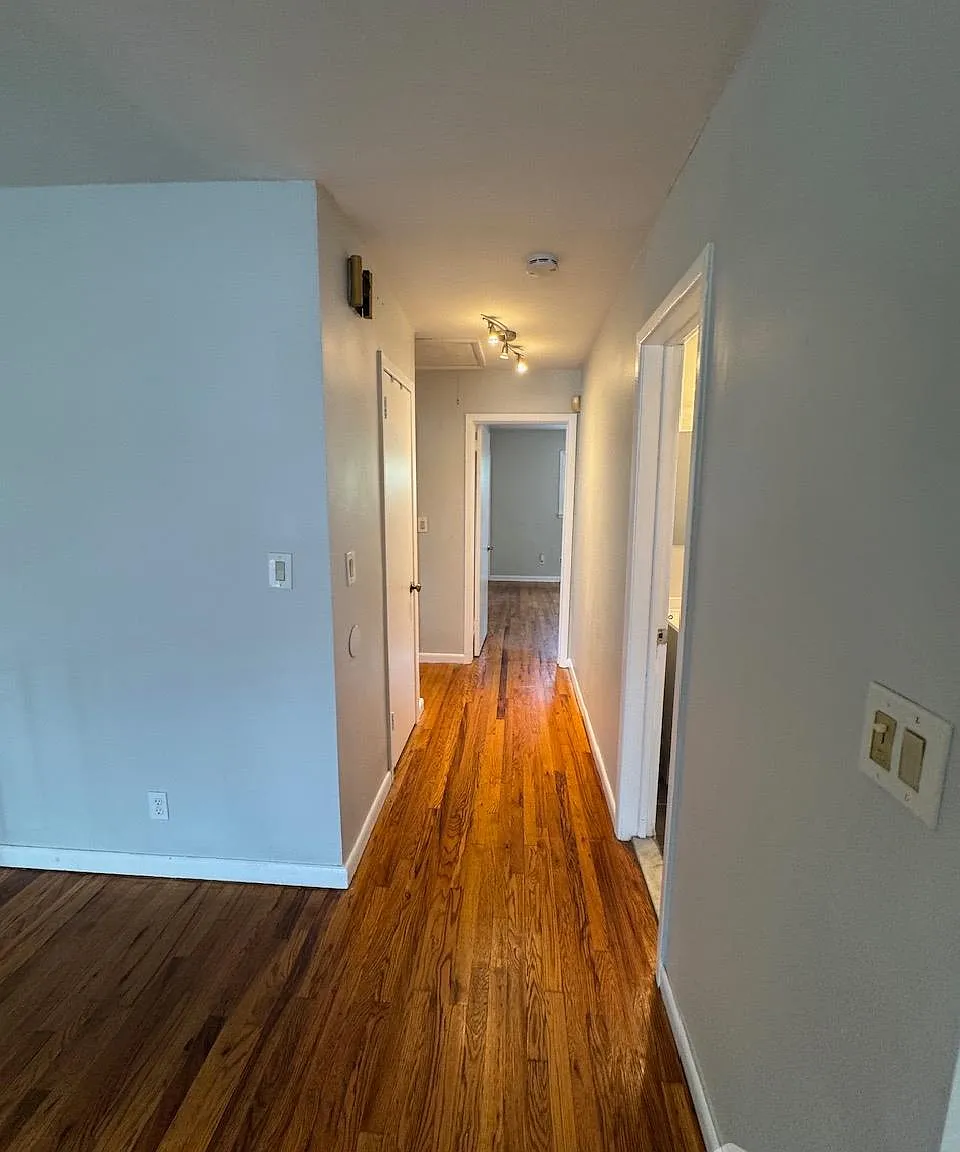 5 bed, 3.0 bath, $4,900 — Photo 3