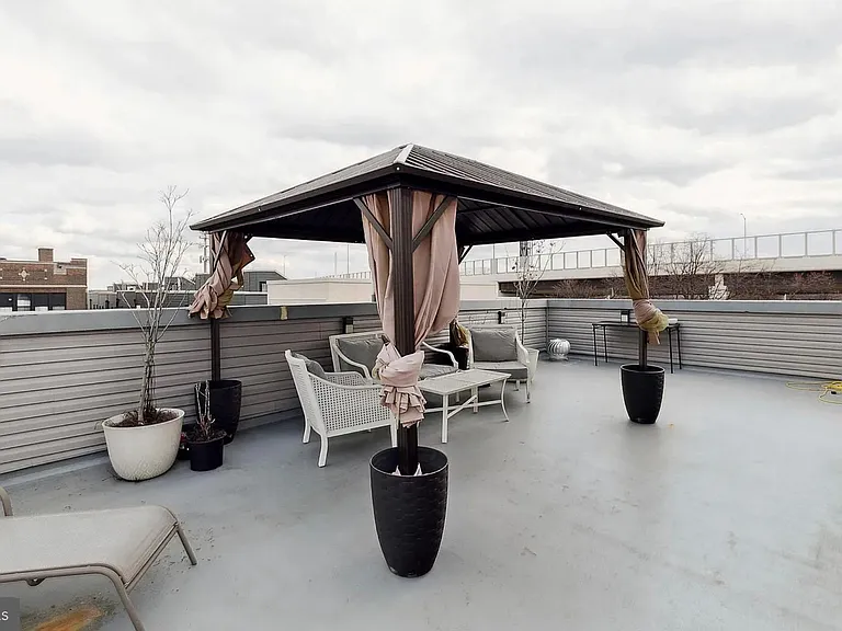 2813 Tilton St — Photo 27