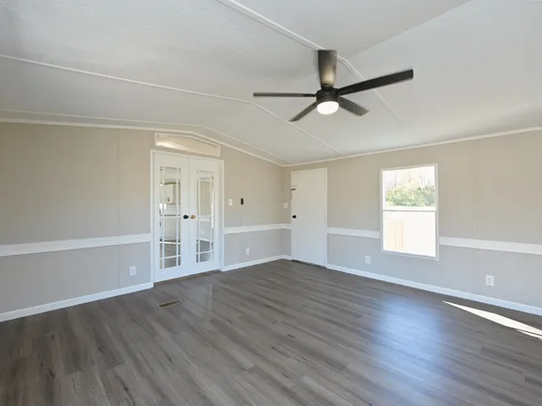 398 Carter Ln, Castalian Springs, TN 37031