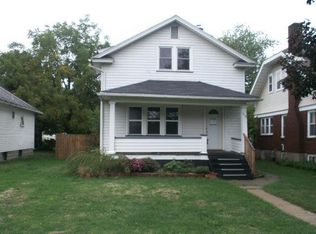 118 N 5th St, Clinton, IA 52732