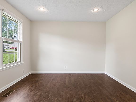 5th image of 235 Savely Dr