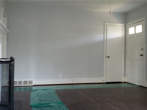 5th image of 1707 W Florida St