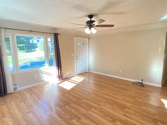 4th image of 9122 Wedgewood Dr