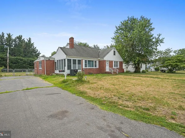 766 S Halsey Rd, Dover, DE 19901