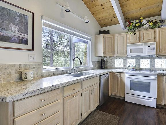4th image of 1335 Snow Flower Ln