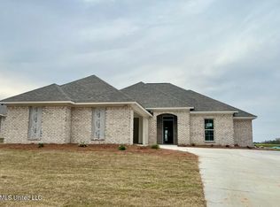 246 Hemingway Cir, Canton, MS 39046