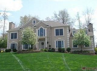 2nd image of 173 Willowbrook Cv