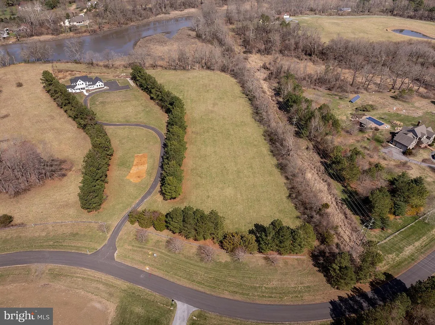 28850 Jennings Rd photo 1