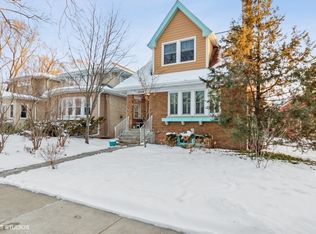 3040 Park Pl, Evanston, IL 60201