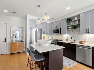 287 Maverick St #201, Boston, MA 02128