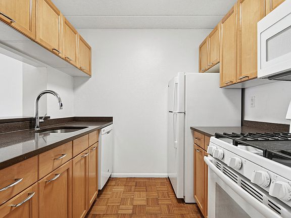 2nd image of 345 E 64th St APT 4E