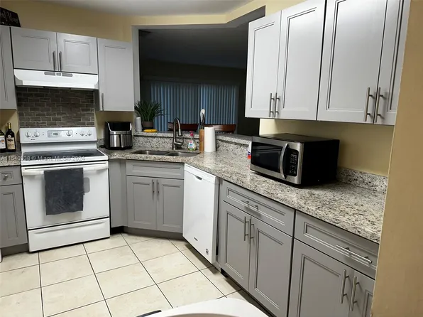 3433 NW 44th St APT 105, Fort Lauderdale, FL 33309