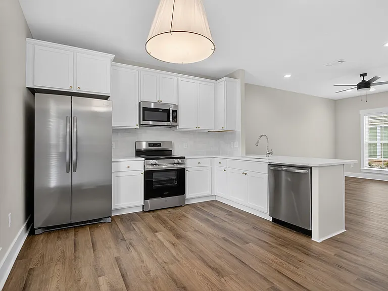 1207 W 7th St #B — Photo 25