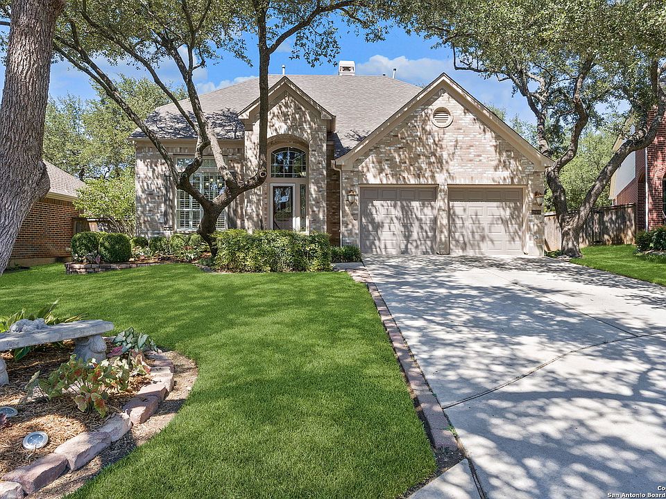 1st image of 18806 Oakwood Bend