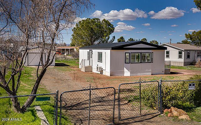 1st image of 20550 E SUNSET Lane