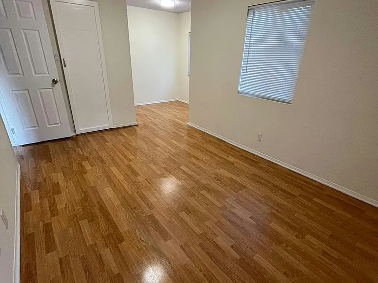 13423 Olive Dr #4 — Photo 10