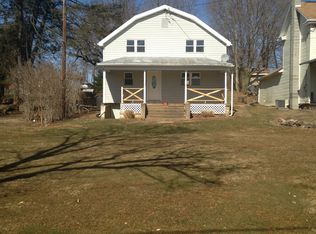 2296 Paddletown Rd, Etters, PA 17319